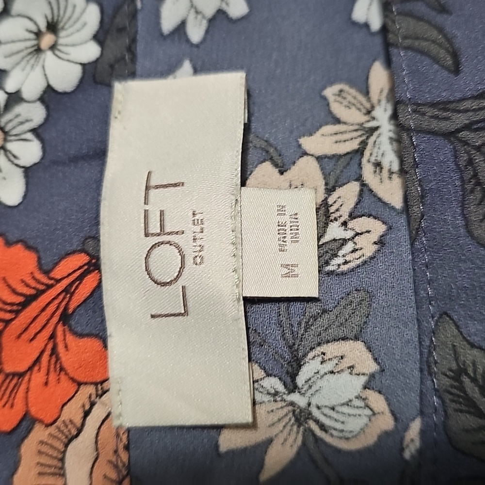 LOFT Floral Flounced Sleeve Blouse – Size Medium | Chambray Blue/Floral - Picture 4 of 5